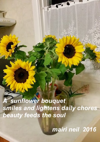 sunflowers in vase.jpg